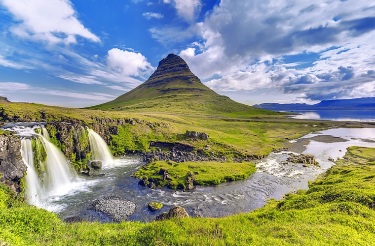 Island - tule ja jää maa