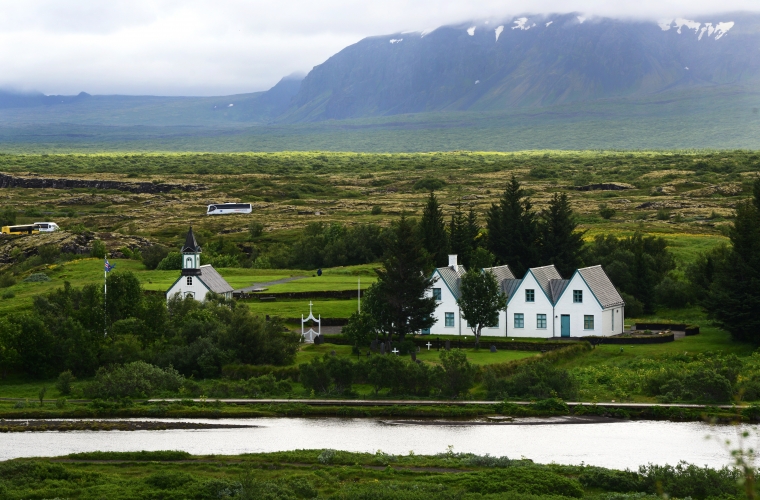 Island - tule ja jää maa