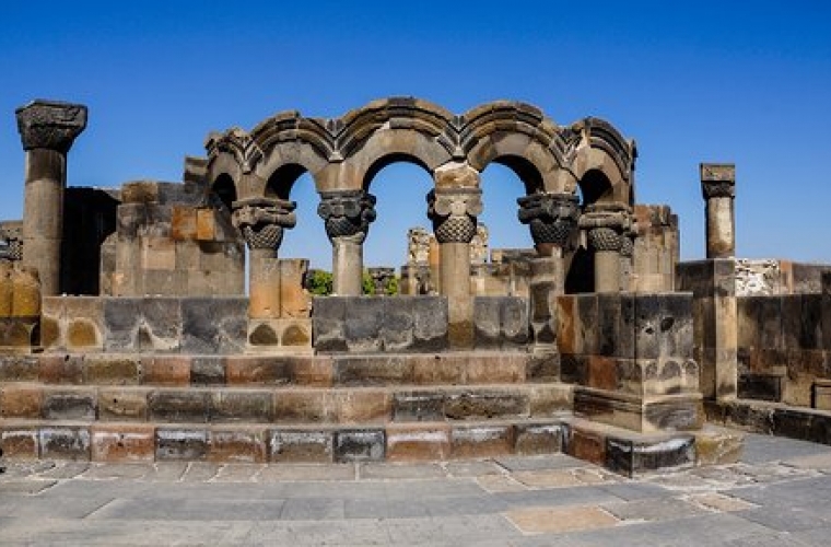 Armeenia